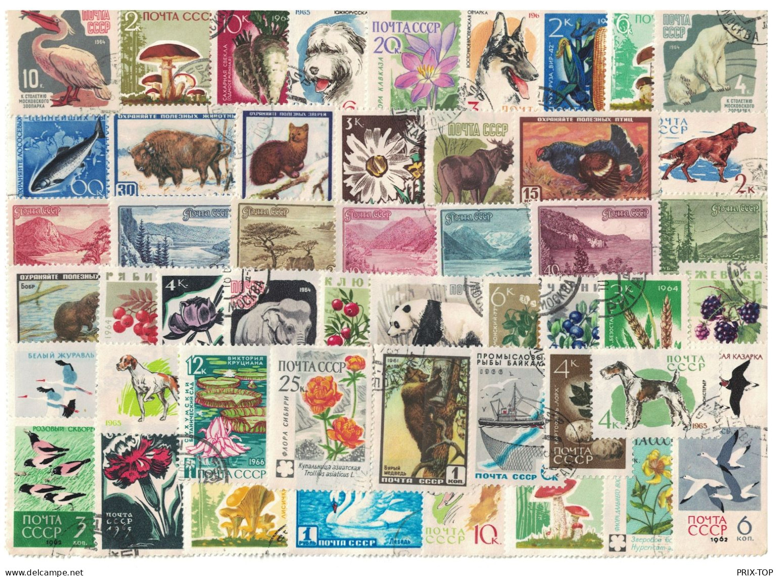 Russia +/- 200 Stamps Canceled Pasted On Paper - Verzamelingen