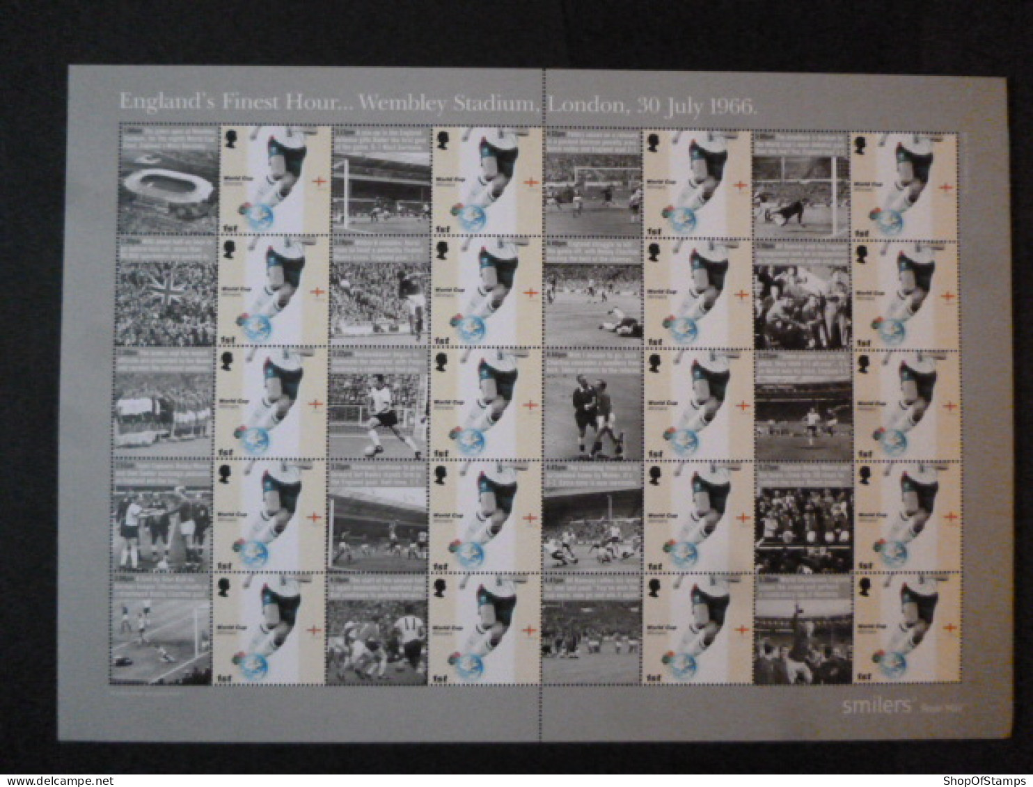 GREAT BRITAIN SG 2628 ENGLANDS FINEST HOUR WEMBLEY STADIUM 1966 20 STAMPS SMILER SHEET WITH GUTTERS & LABELS - Sheets, Plate Blocks & Multiples