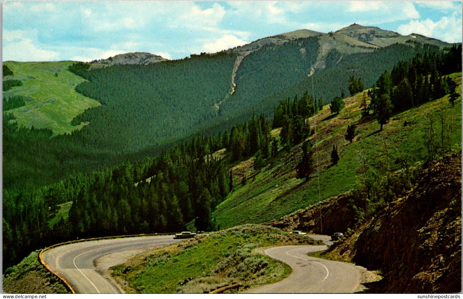 Yellowstone National Park Road On Northern Slope Of Mount Washington - USA National Parks