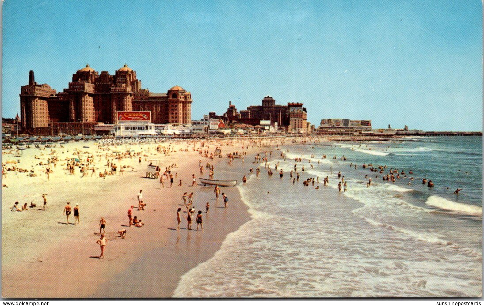 New Jersey Atlantic City View Of Beach Showing Traymore Hotel - Atlantic City