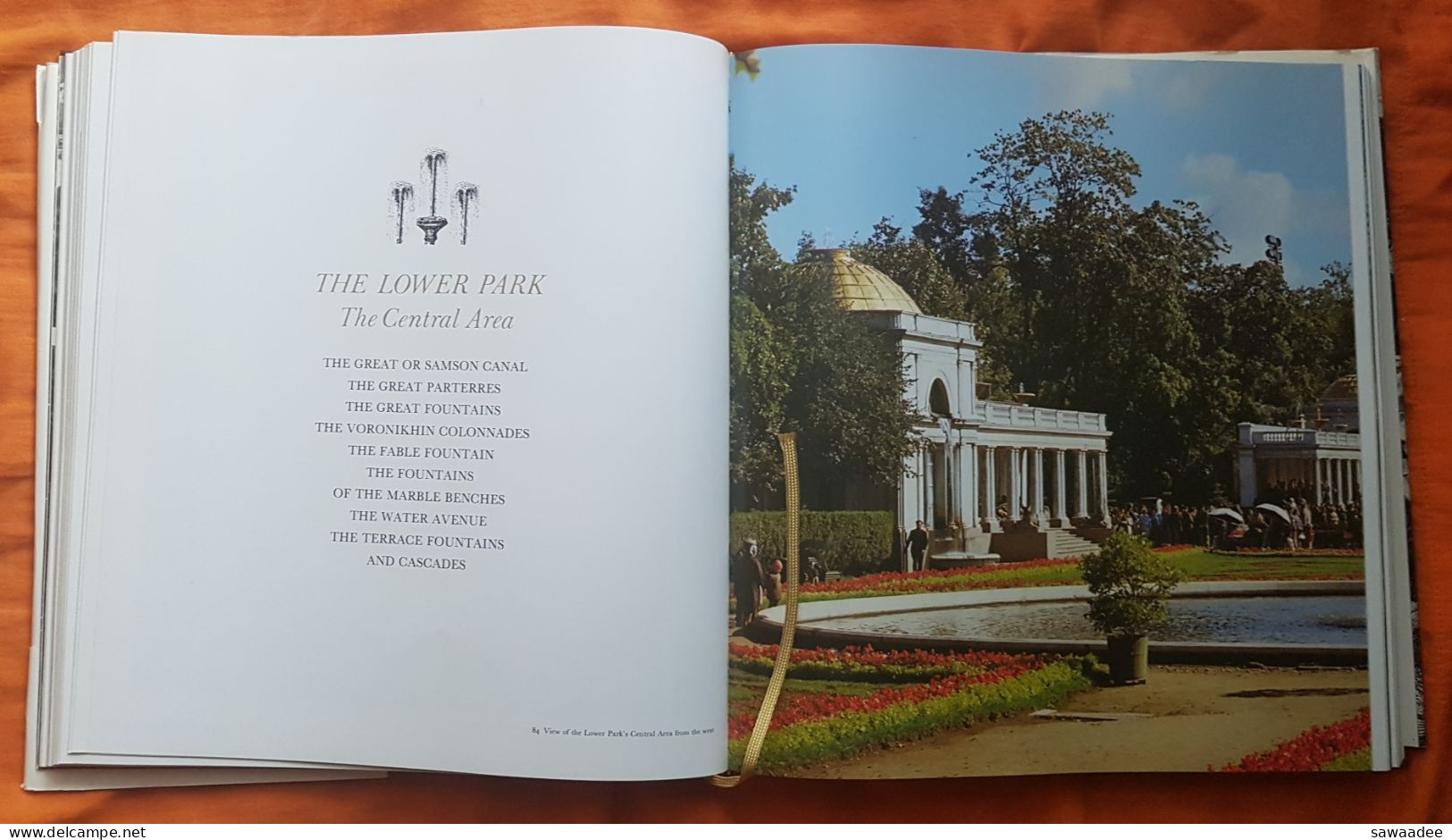 LIVRE D'ART - PETRODVORETS - RUSSIE - PALACES AND PAVILIONS GARDENS AND PARKS FOUNTAINS AND CASCADES SCULTURES - 1978