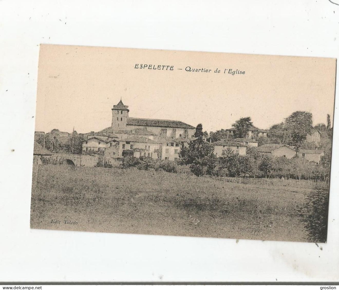 ESPELETTE QUARTIER DE L'EGLISE  (EGLISE ET HABITATIONS) - Espelette