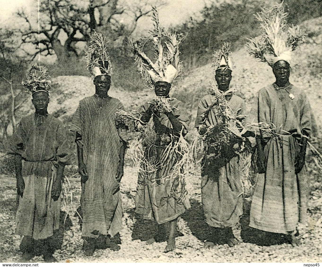 Sénégal. La Circoncision Tradition Sénégalaises. Circoncis En En Costume De Fête.beau Timbre - Non Classés