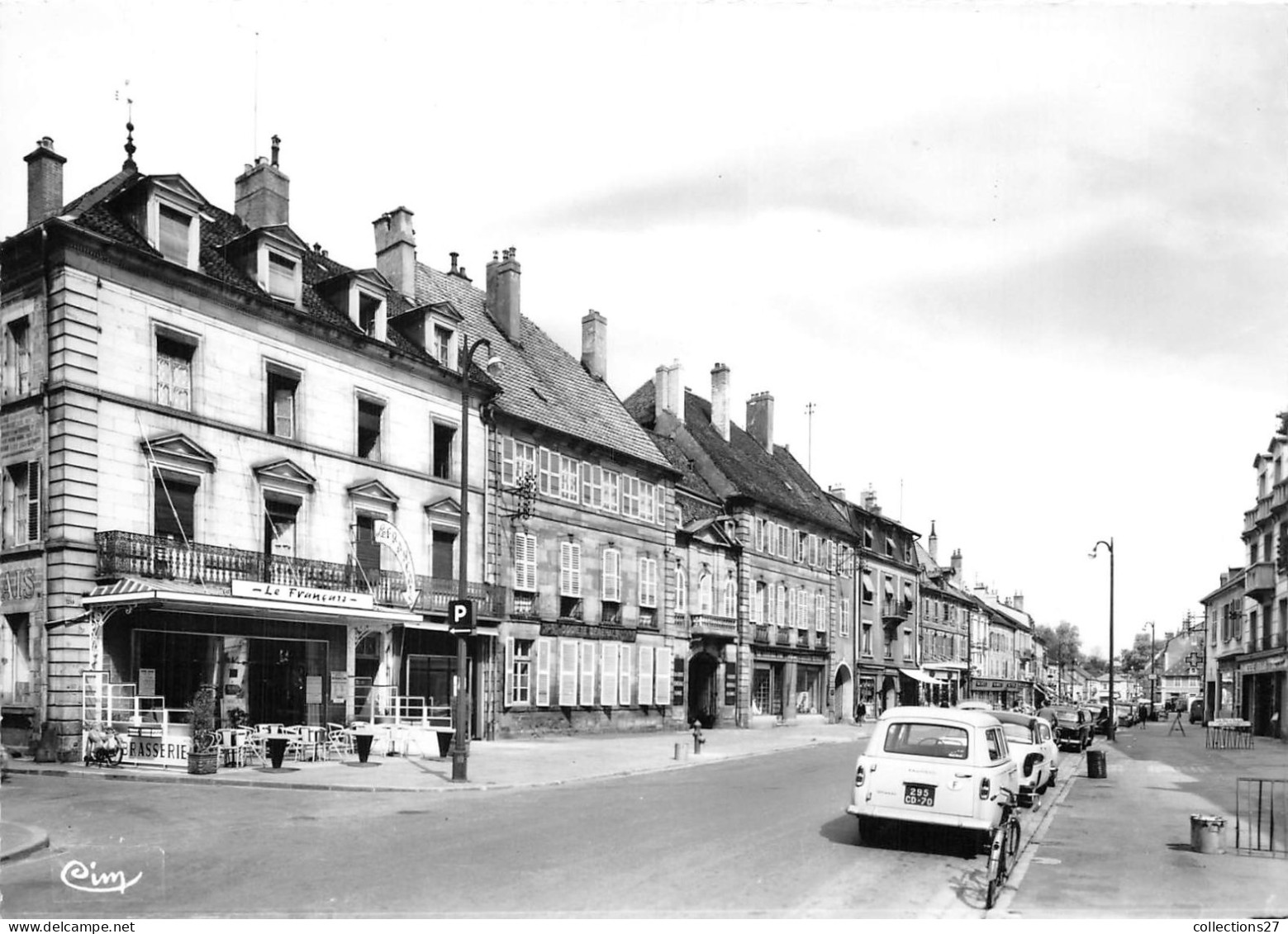 70-LURE- L'AVENUE DE LA REPUBLIQUE - Lure