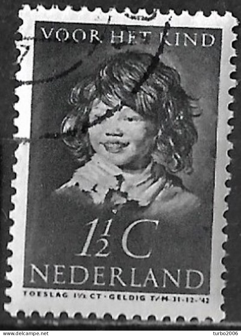 Afwijking Horizontaal Zwart Krasje Door T/m In 1937 Kinderzegels 1½ + 1½ Cent Grijszwart NVPH 300 - Plaatfouten En Curiosa