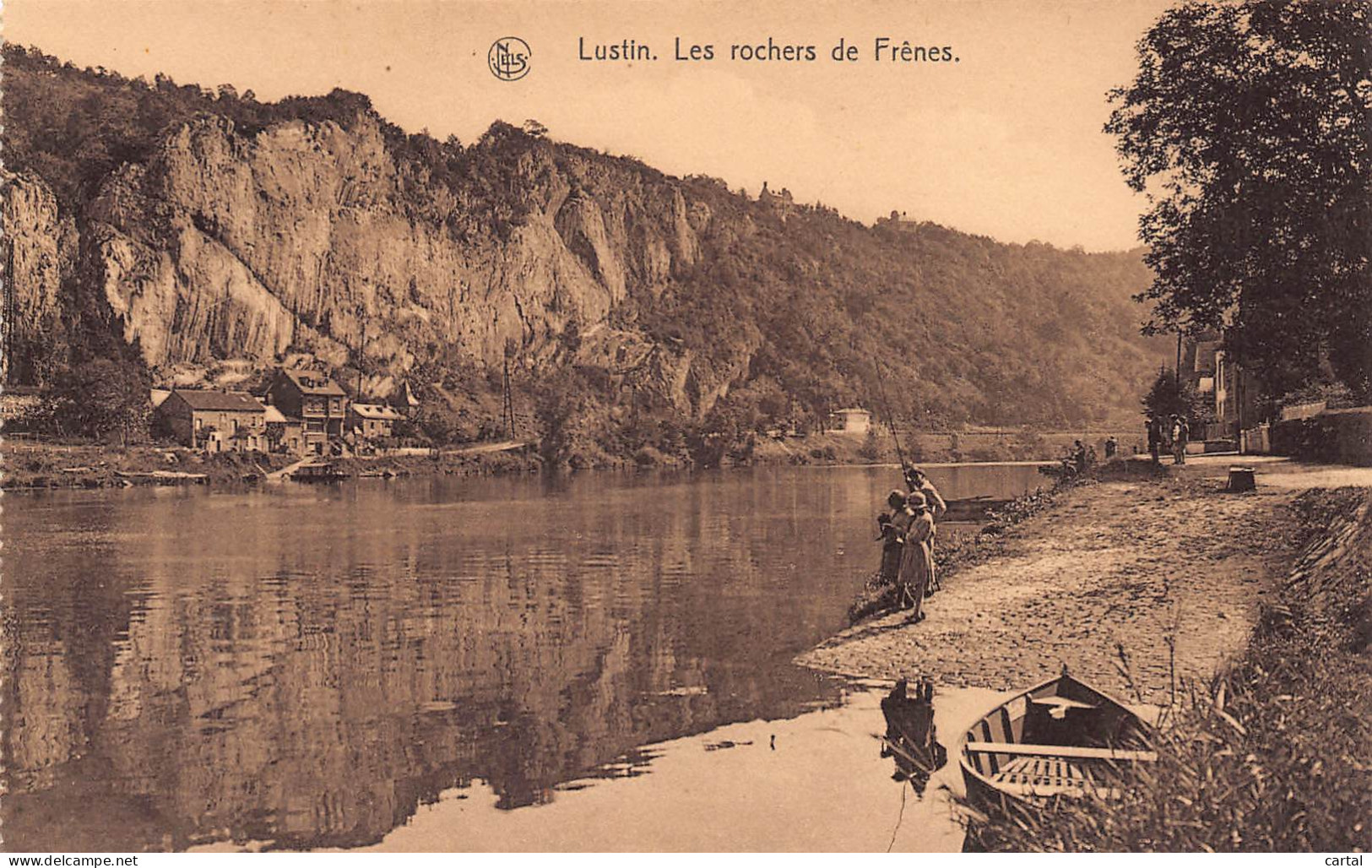 LUSTIN - Les Rochers De Frênes. - Profondeville