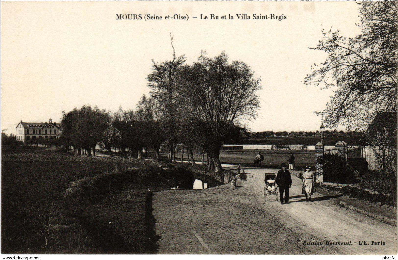 CPA Mours La Ru Et La Villa St Regis (1340087) - Mours