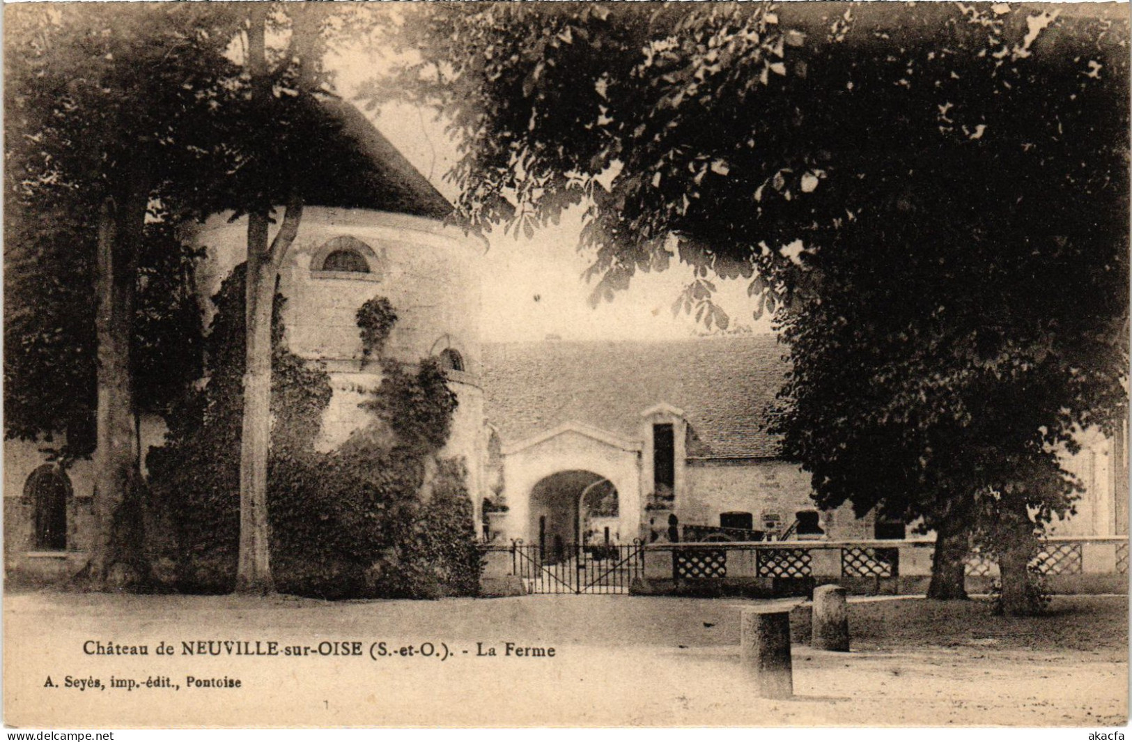 CPA Chateau De Neuville La Ferme (1340362) - Neuville-sur-Oise