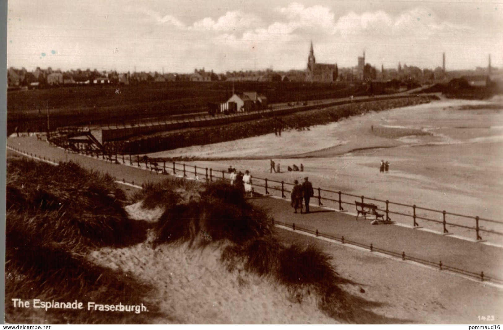 CPSM The Esplanade Fraserburgh - Aberdeenshire