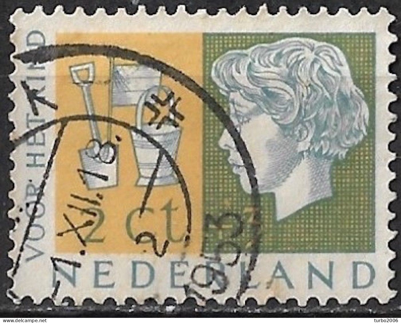 Afwijking Gele Vlek In Achtergrond Portret In 1953 Kinderzegel 2 + 3 Cent NVPH 612 - Plaatfouten En Curiosa