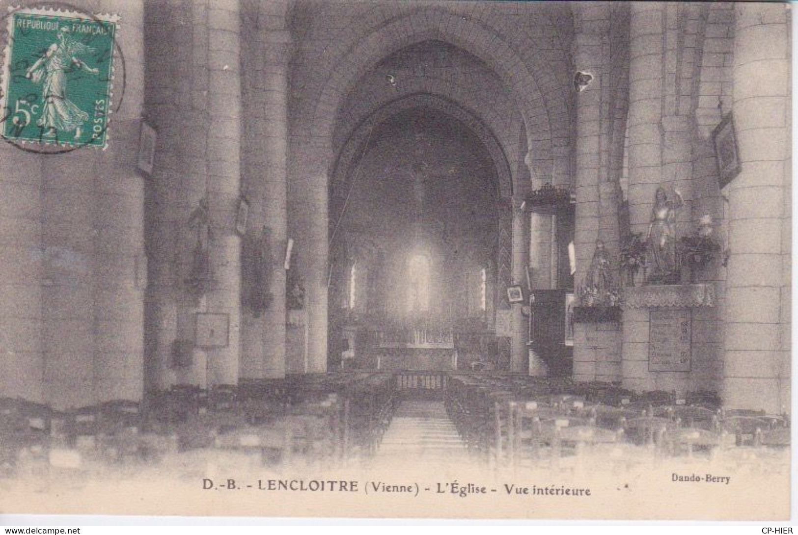 86 - VIENNE - LENCLOITRE - CPA INCONNUE SUR DELCAMPE  - 1915 -  VUE INTERIEUR DE L'EGLISE - Lencloitre