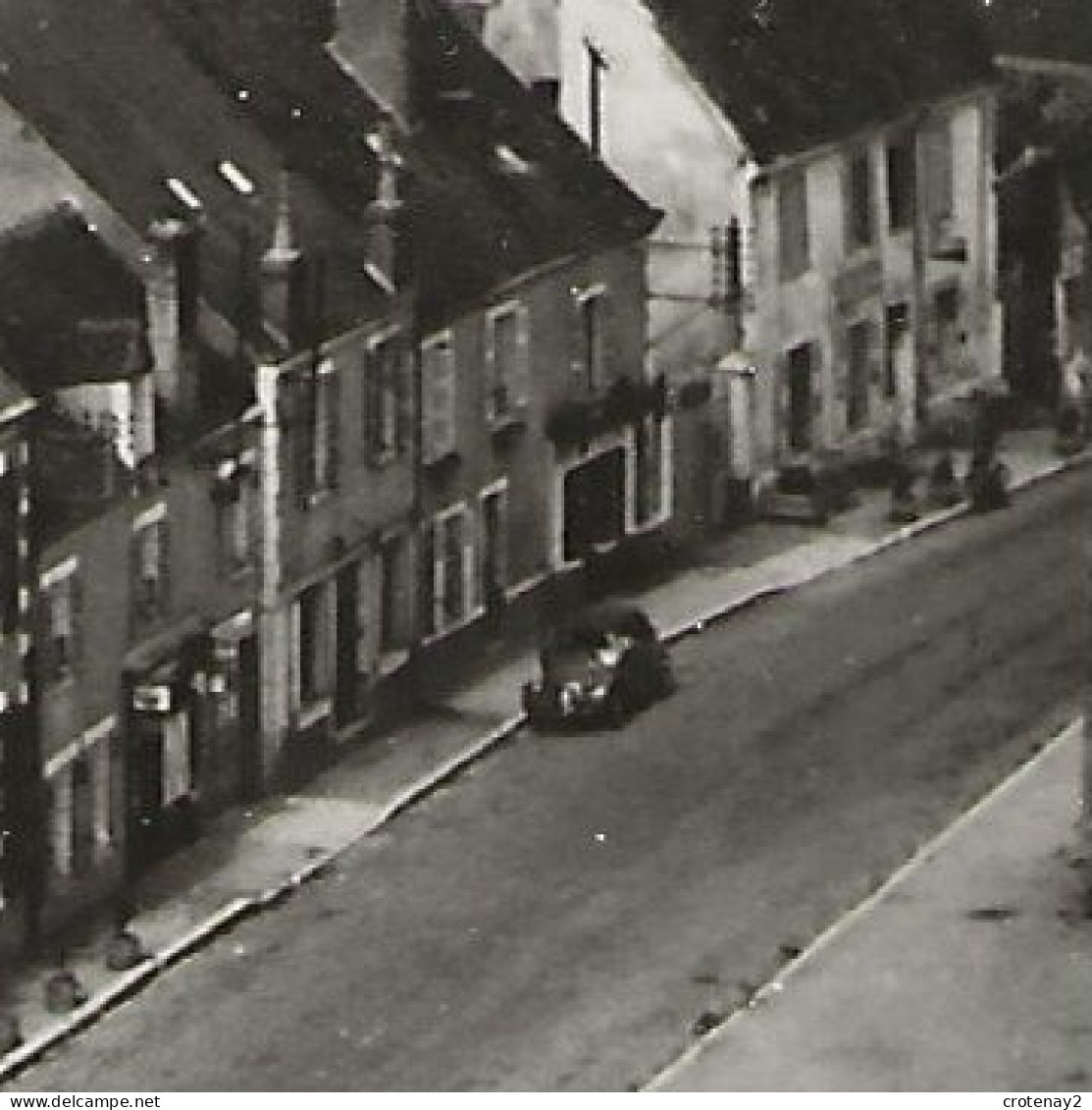 45 En Avion Au Dessus De OUZOUER SUR LOIRE Place De L'Eglise VOIR ZOOMS Garage Centre AFCO Pompes à Essence Citroën 2CV - Ouzouer Sur Loire