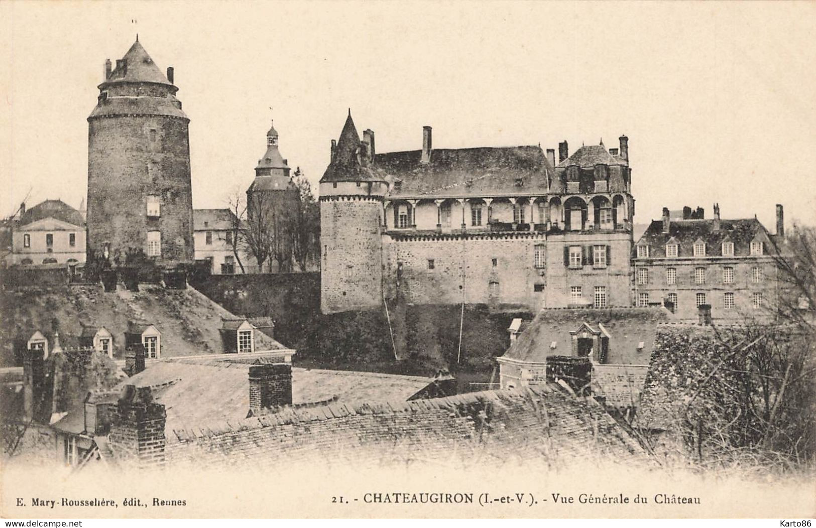 Châteaugiron * Vue Générale Du Château Du Village - Châteaugiron