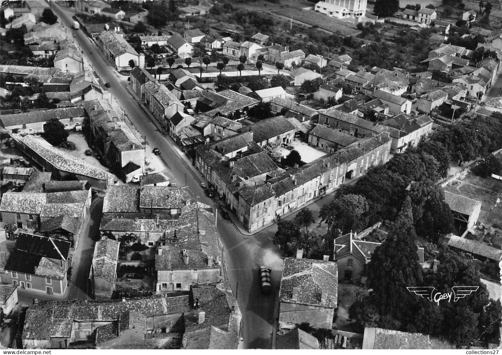 79-SAUZE-VAUSSAIS-  VUE GENERALE DU CIEL - Sauze Vaussais