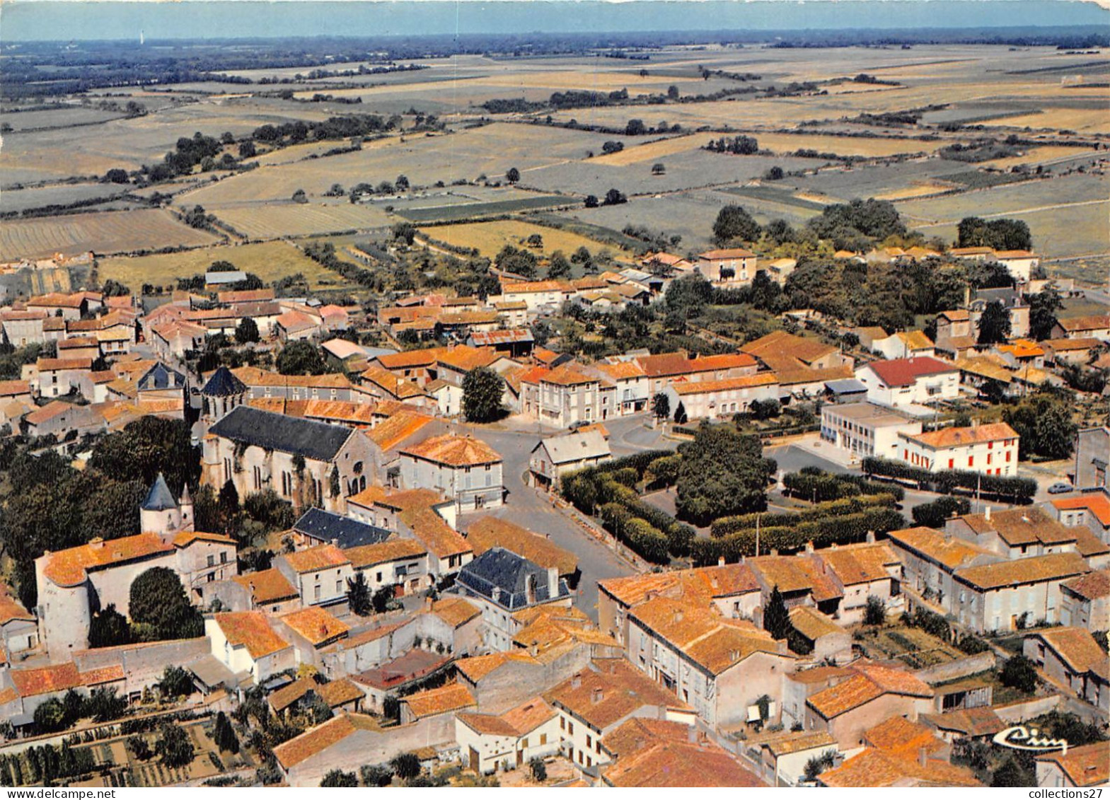 79-PAMPROUX- VUE AERIENNE LE CENTRE DE LA VILLE - Altri & Non Classificati