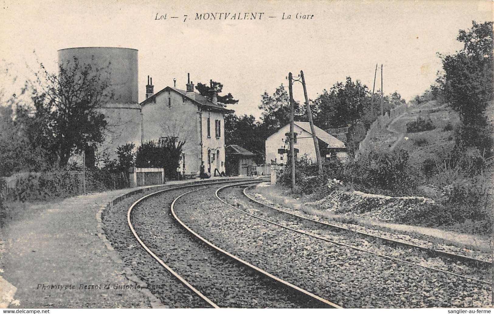 CPA 46 MONTVALENT LA GARE - Other & Unclassified