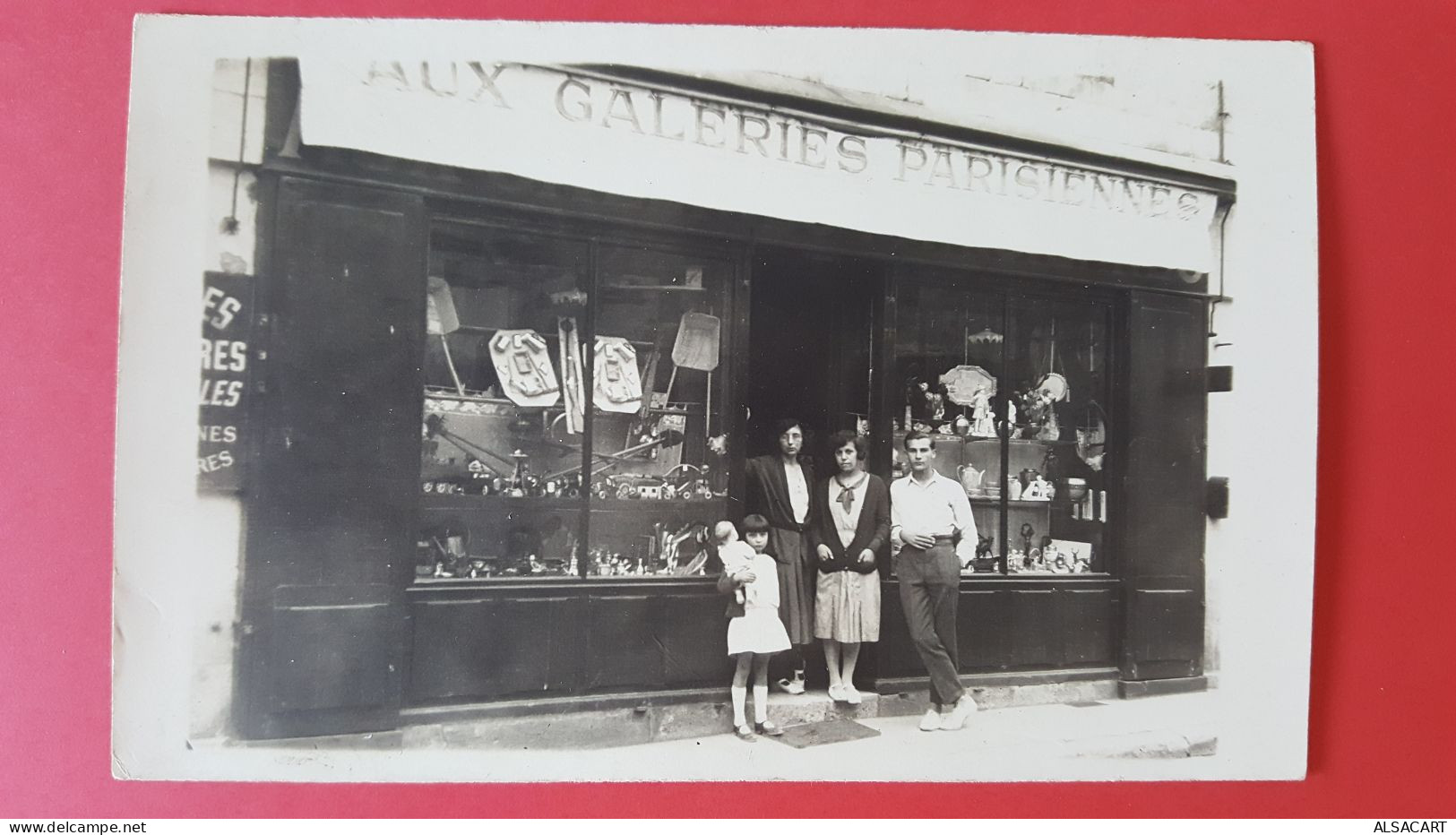 Carte Photo , Aux Galeries Parisiennes 1931 - Winkels