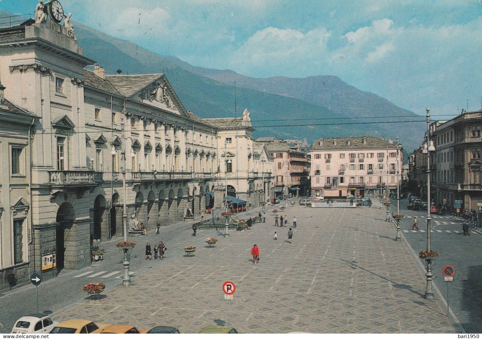 AOSTA  (m.575)  - Piazza  E .Chanoux E Municipio - Aosta