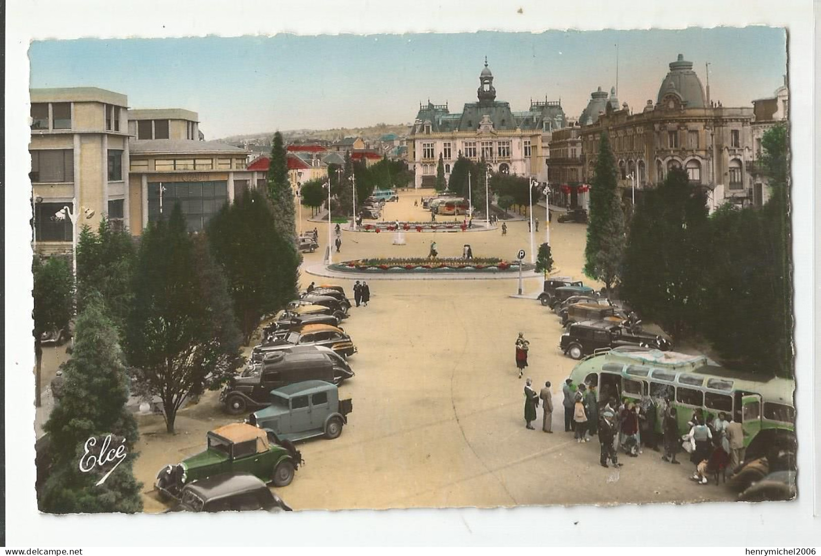 03 Allier Vichy Parking Auto Car Bus - Vichy