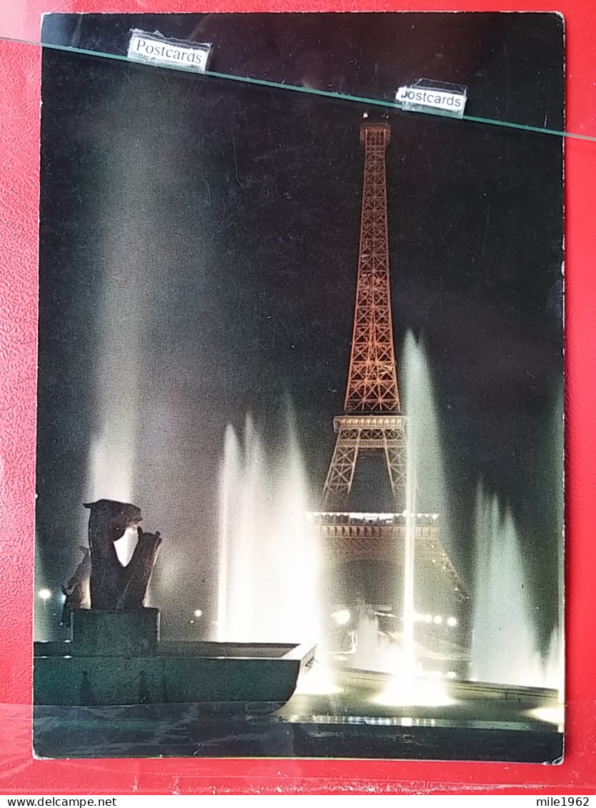 KOV 11-57 - PARIS, La Tour Eiffel, Night, Nuit,  - Tour Eiffel