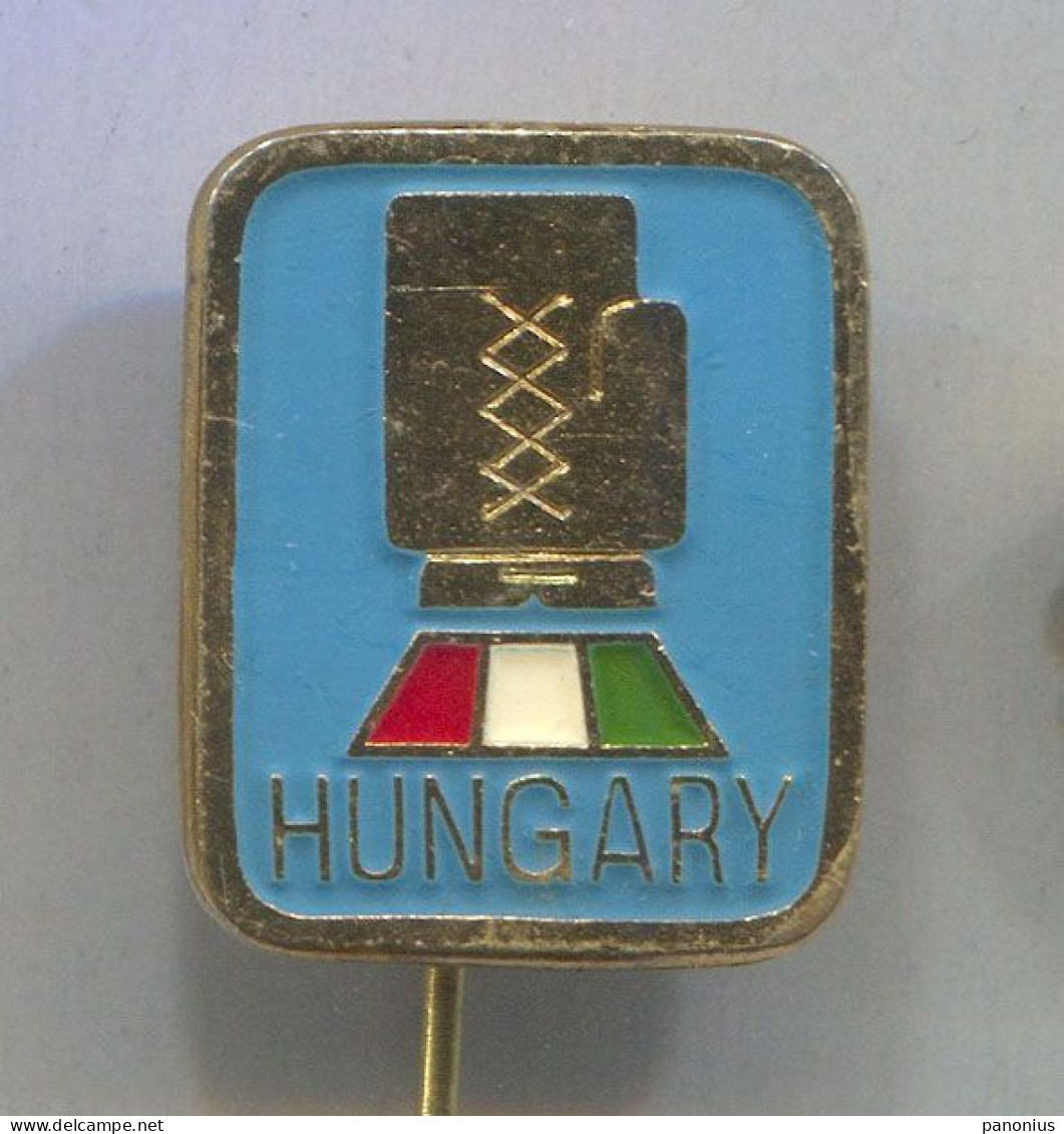 Boxing Box Boxen Pugilato - Hungary  Federation Association, Vintage Pin  Badge  Abzeichen - Boxing