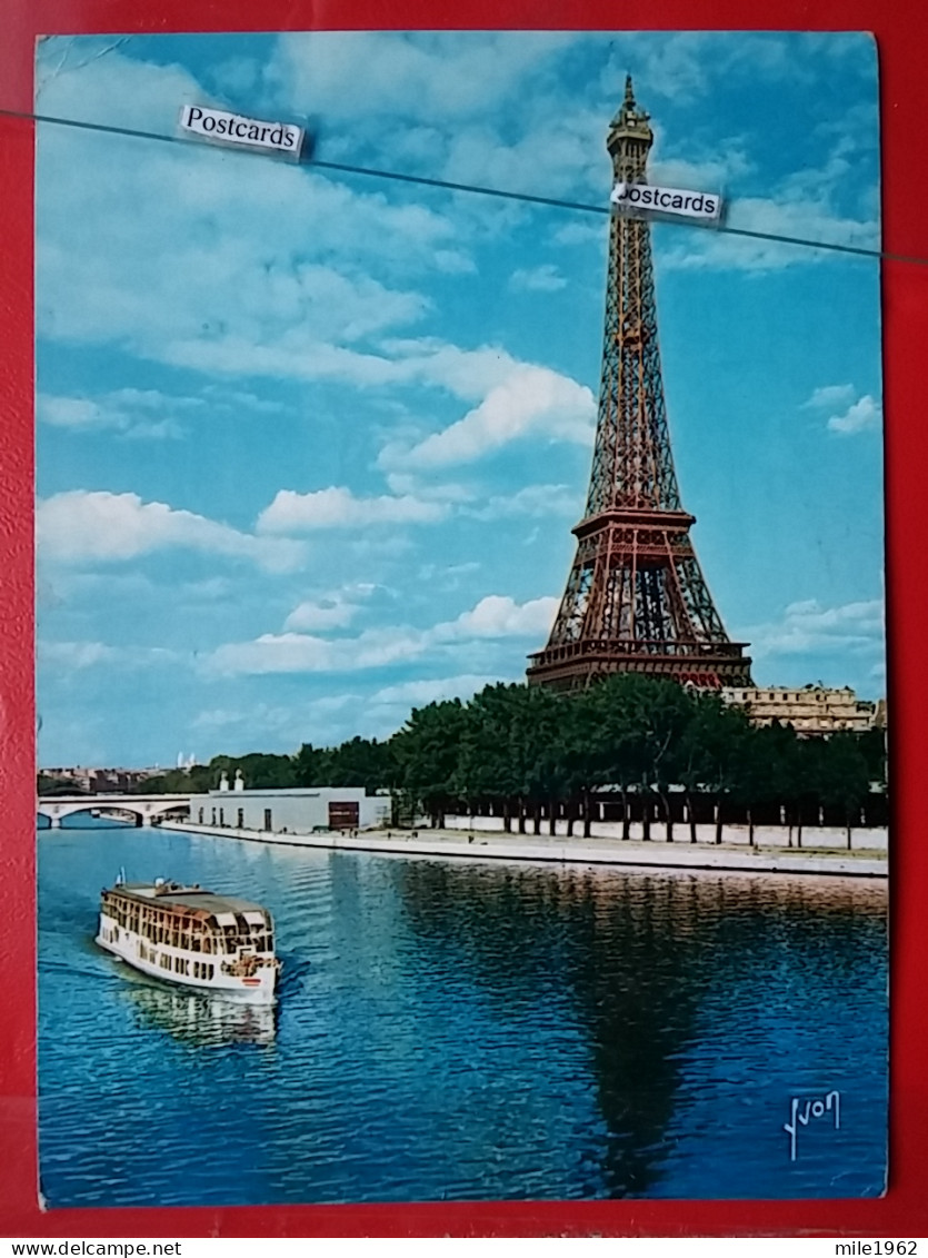 KOV 11-68 - PARIS, Tour Eiffel, - Tour Eiffel