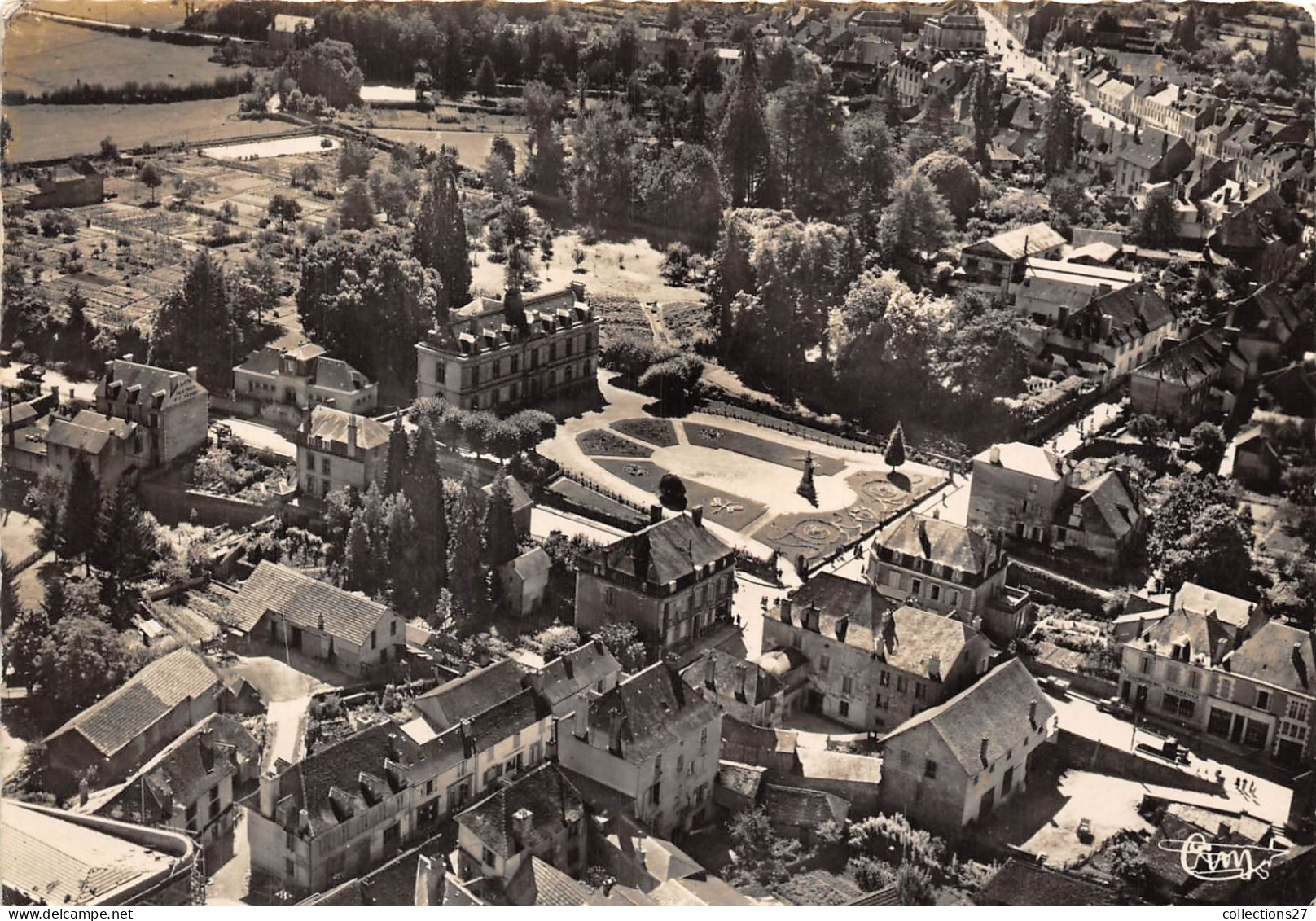 87-SAINT-YRIEIX-LA-PERCHE- VUE  AERIENNE SUR L'HÔTEL DE VILLE - Saint Yrieix La Perche