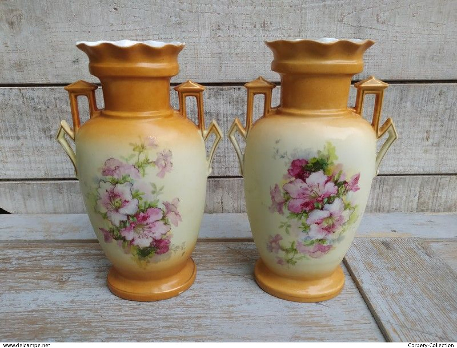 Paire de Vases Art Nouveau Porcelaine Victoria Austria