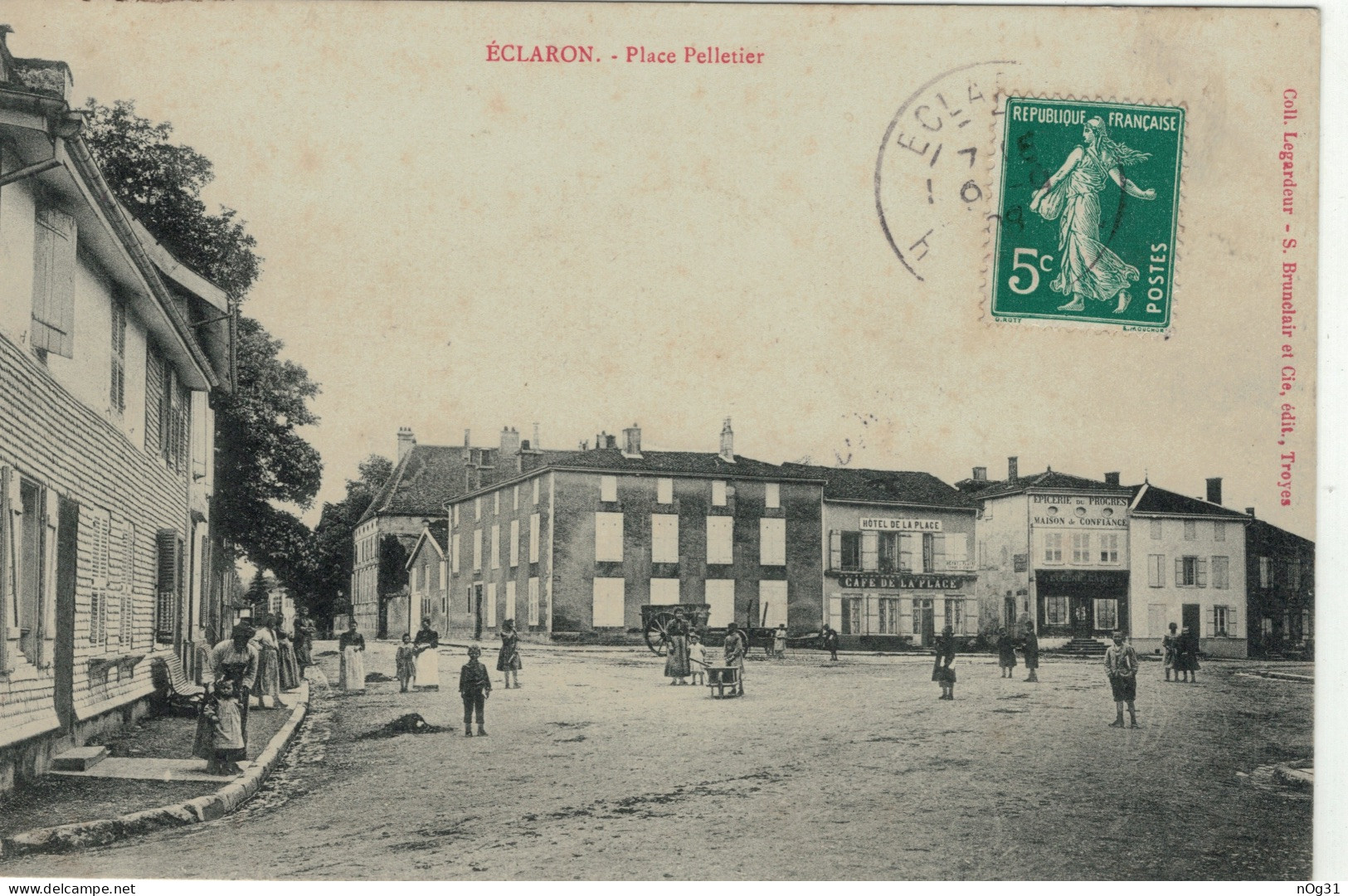 52 - Place Pelletier - Eclaron Braucourt Sainte Liviere