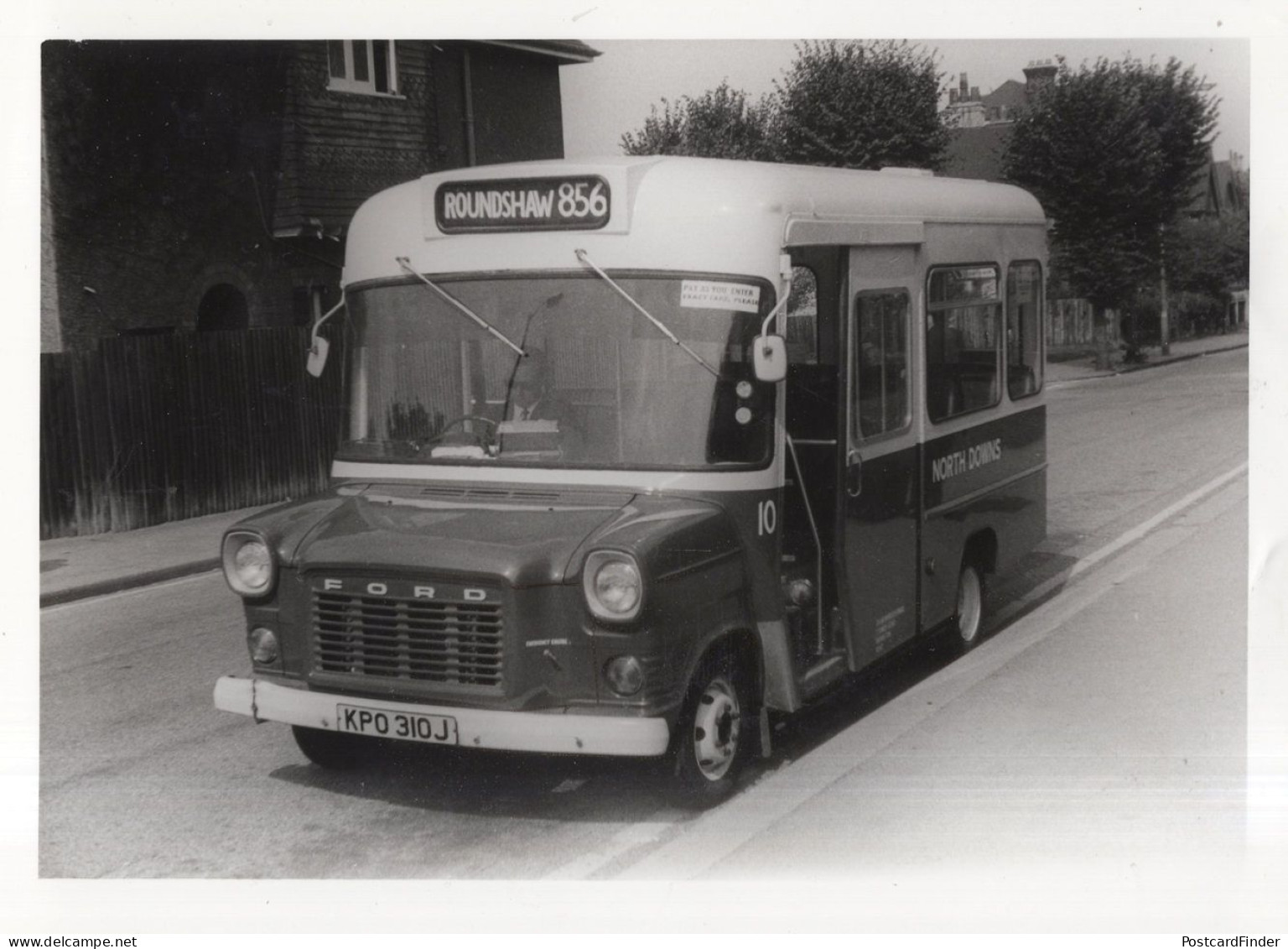 Roundshaw London Old School Coach Bus PB Postcard Photo - Bus & Autocars