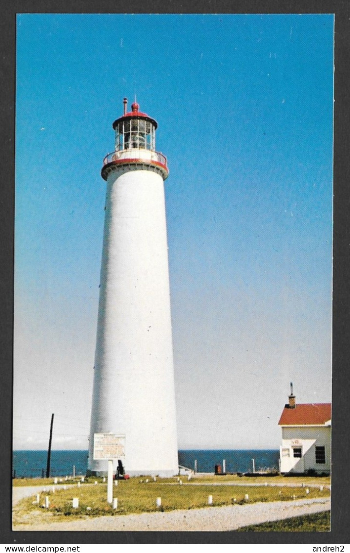 Lighthouse  Phare - Cap Des Rosiers En Gaspésie - Par Al Cassidy - Percé