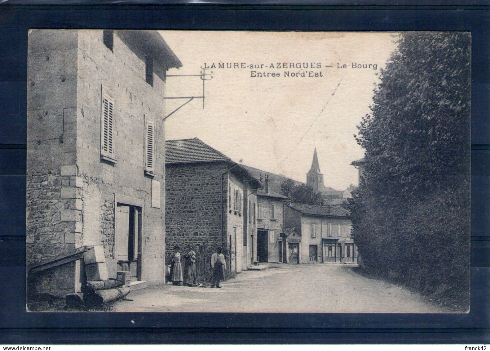 69. Lamure Sur Azergues. Le Bourg. Entrée Nord Est - Lamure Sur Azergues