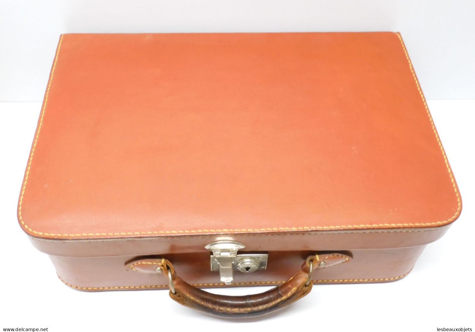 -SUPERBE GROSSE MALLETTE De VOYAGE CUIR BRUN VINTAGE NECESSAIRE TOILETTE   E - Maroquinerie