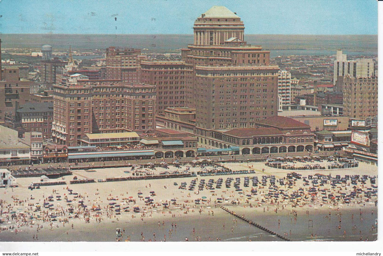 Carte Postal (123021) Chalfonte Haddon Hall Atlantic City Timbre 6c USA 25 Jul 1973 Avec écriture - Atlantic City