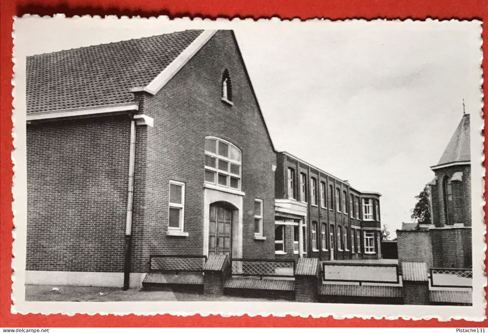 SINT LENAARTS - BRECHT - SCHOOL MET ST. LUTGARDISZAAL - Brecht