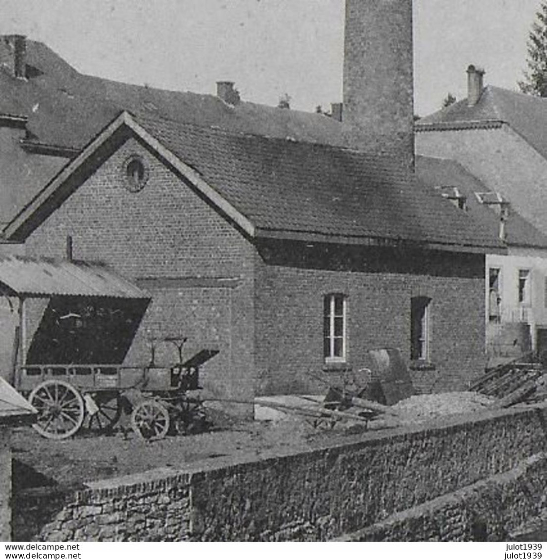 SAINT - LEGER ..-- BRASSERIE , MAISON GAUPIN , LAVANDIERES . CHEMINEE . Vue Sur Le TON . - Saint-Léger