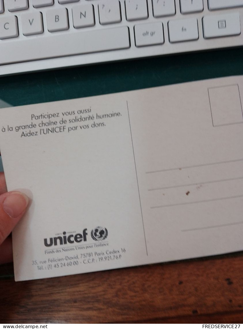 421 // AFRICAINE ET SON ENFANT / UNICEF - Non Classés