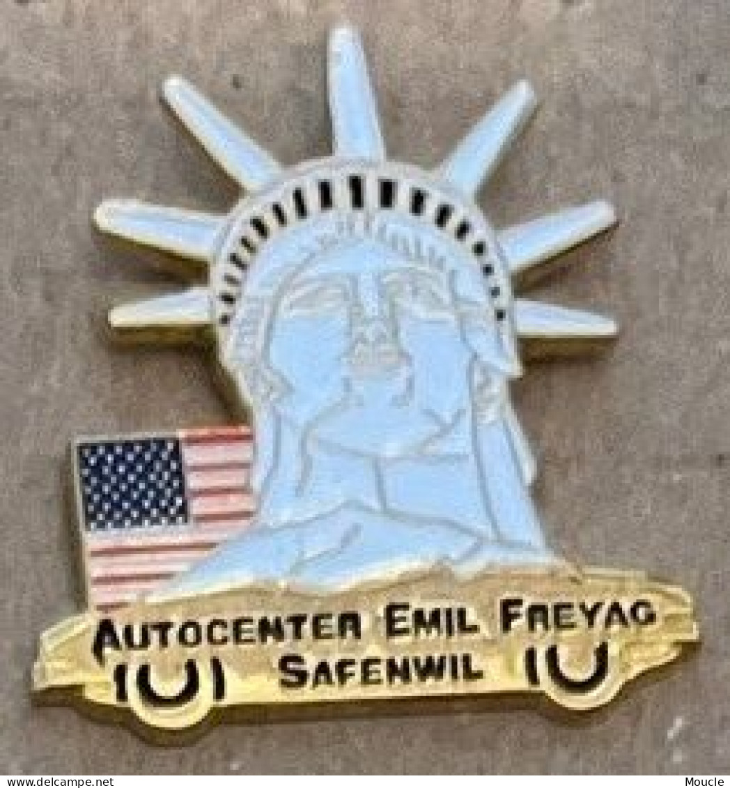 STATUE DE LA LIBERTE - NEW YORK - USA - DRAPEAU - FLAG - AUTOCENTER EMIL FREY AG - SAFENWIL - SUISSE - SCHWEIZ - (32) - Celebrities