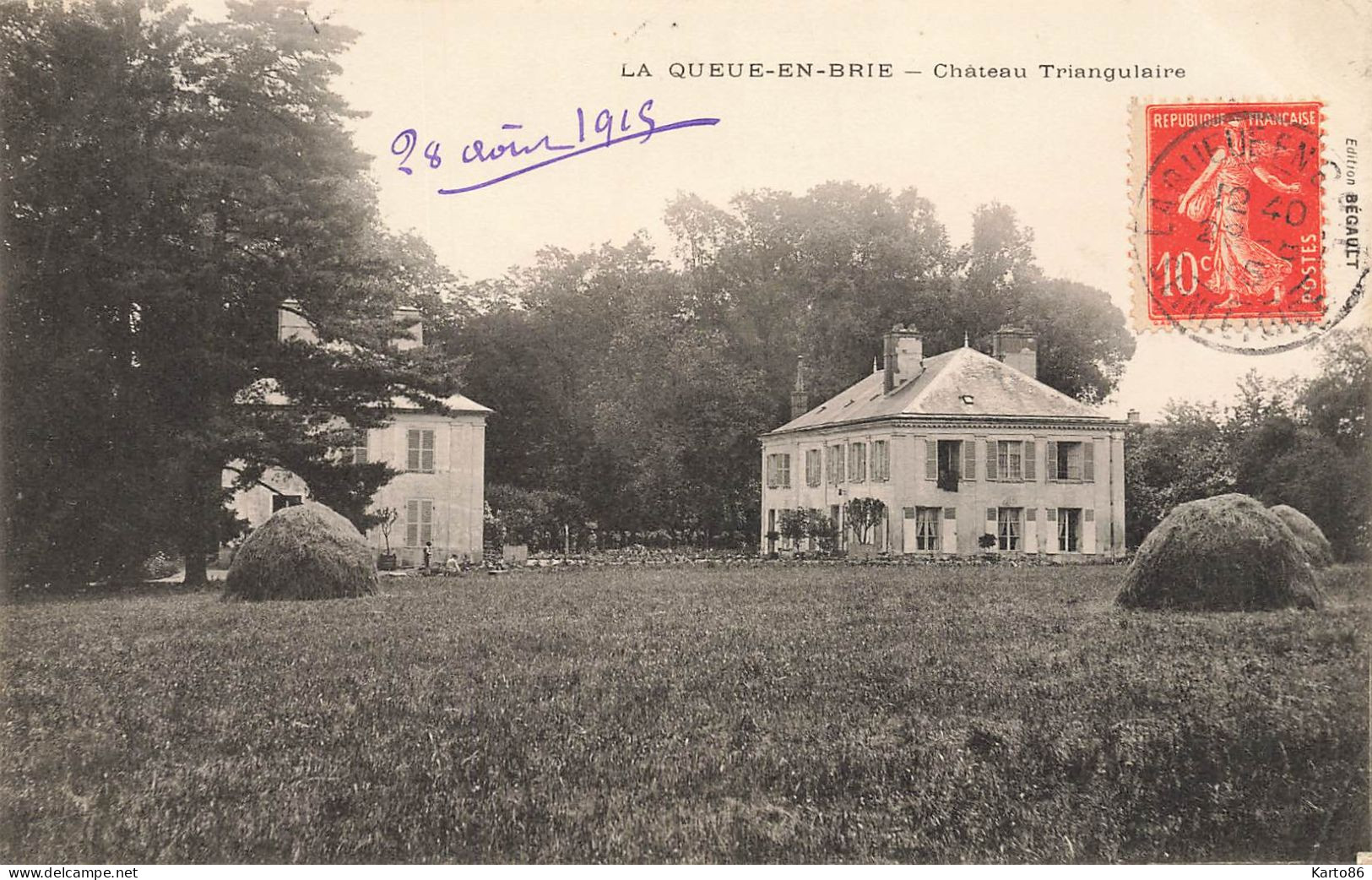 La Queue En Brie * Le Château Triangulaire - La Queue En Brie