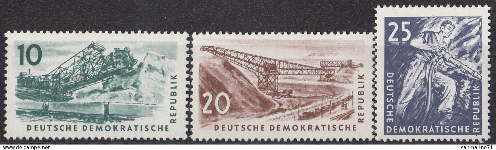 GERMANY DDR 569-571,unused - Usines & Industries