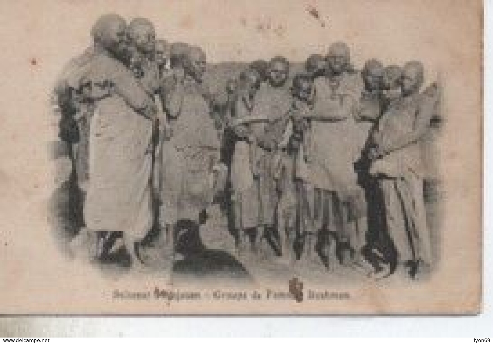 ANJOUAN  SULTANAT D ANJOUAN  GROUPE DE FEMMES BUSHMEN - Comorre