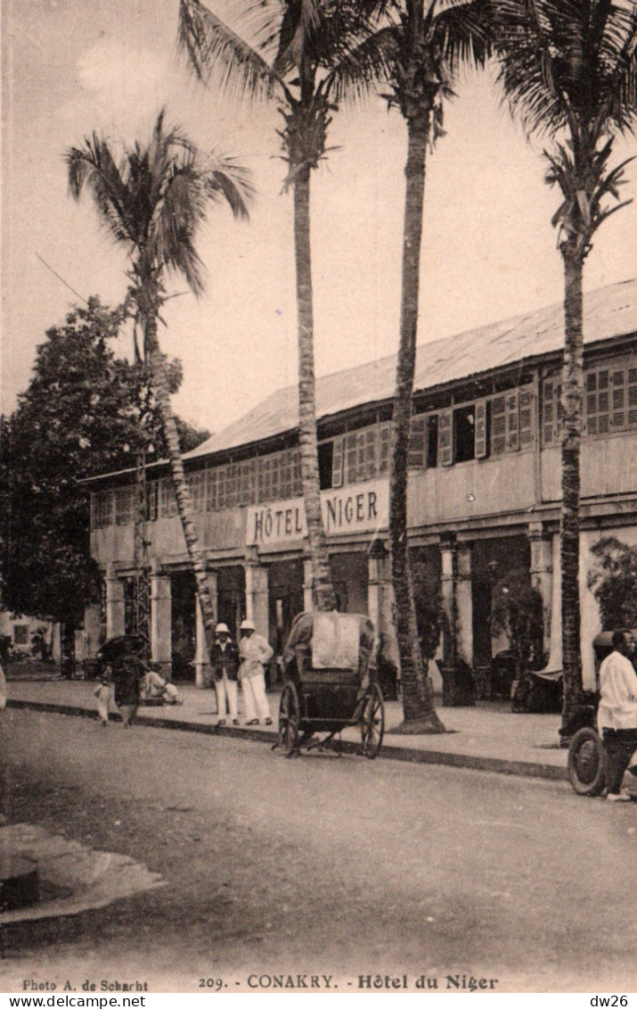 Guinée Française, Conakry: L'Hôtel Du Niger - Photo A. De Schacht - Carte N° 209 Non Circulée - Französisch-Guinea