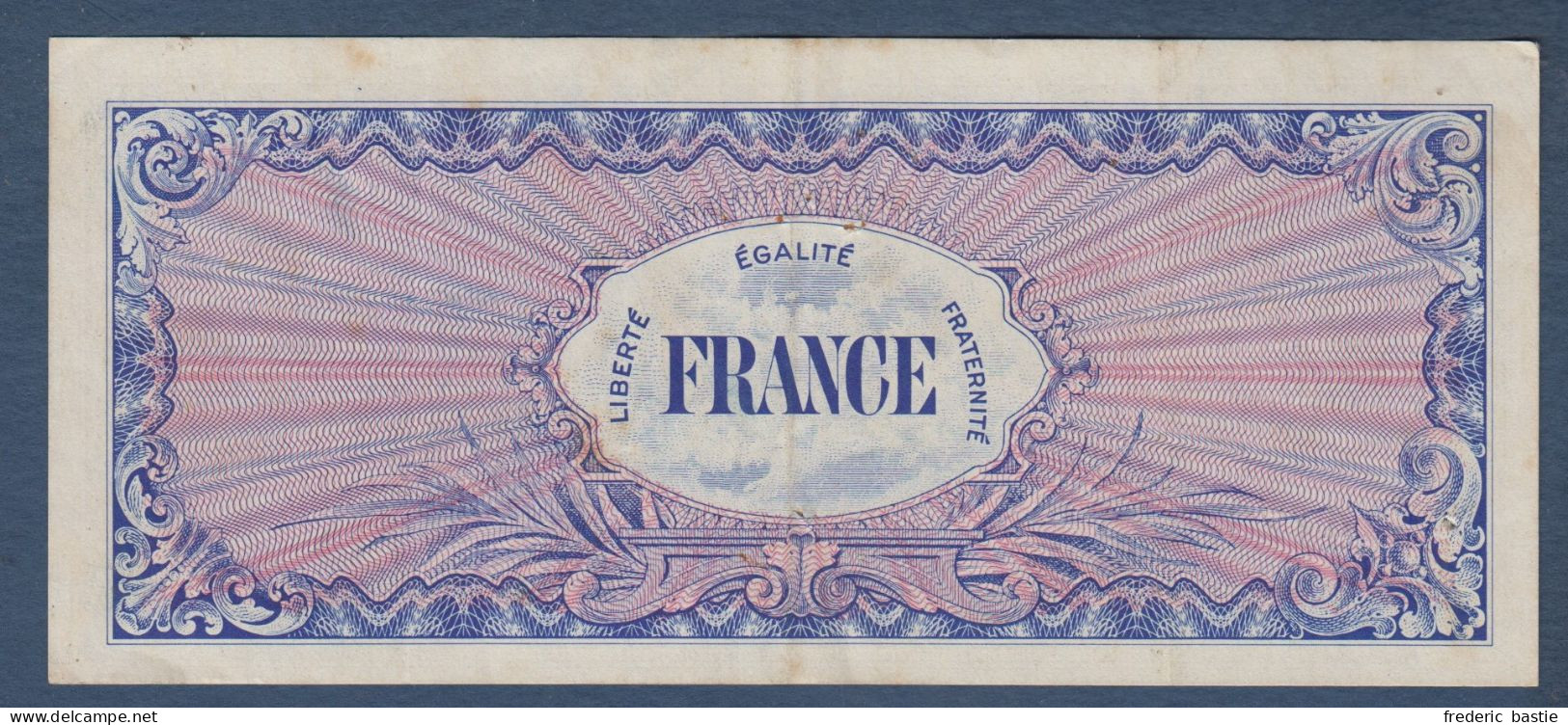 BILLET De  100 F  De 1944 - Série 7 - 1945 Verso Francia