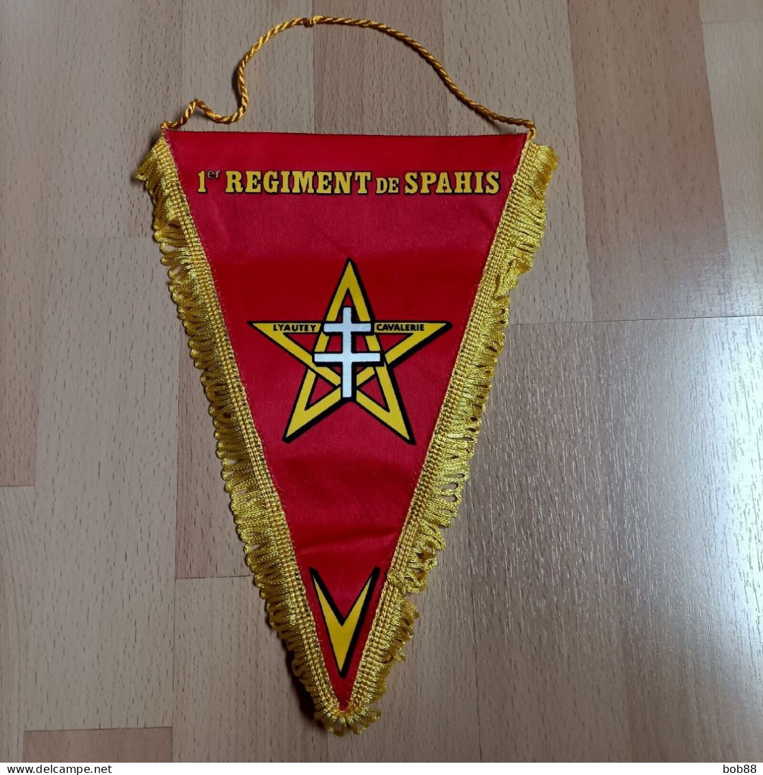 FANION 1° RS / 1° RÉGIMENT DE SPAHIS - Drapeaux