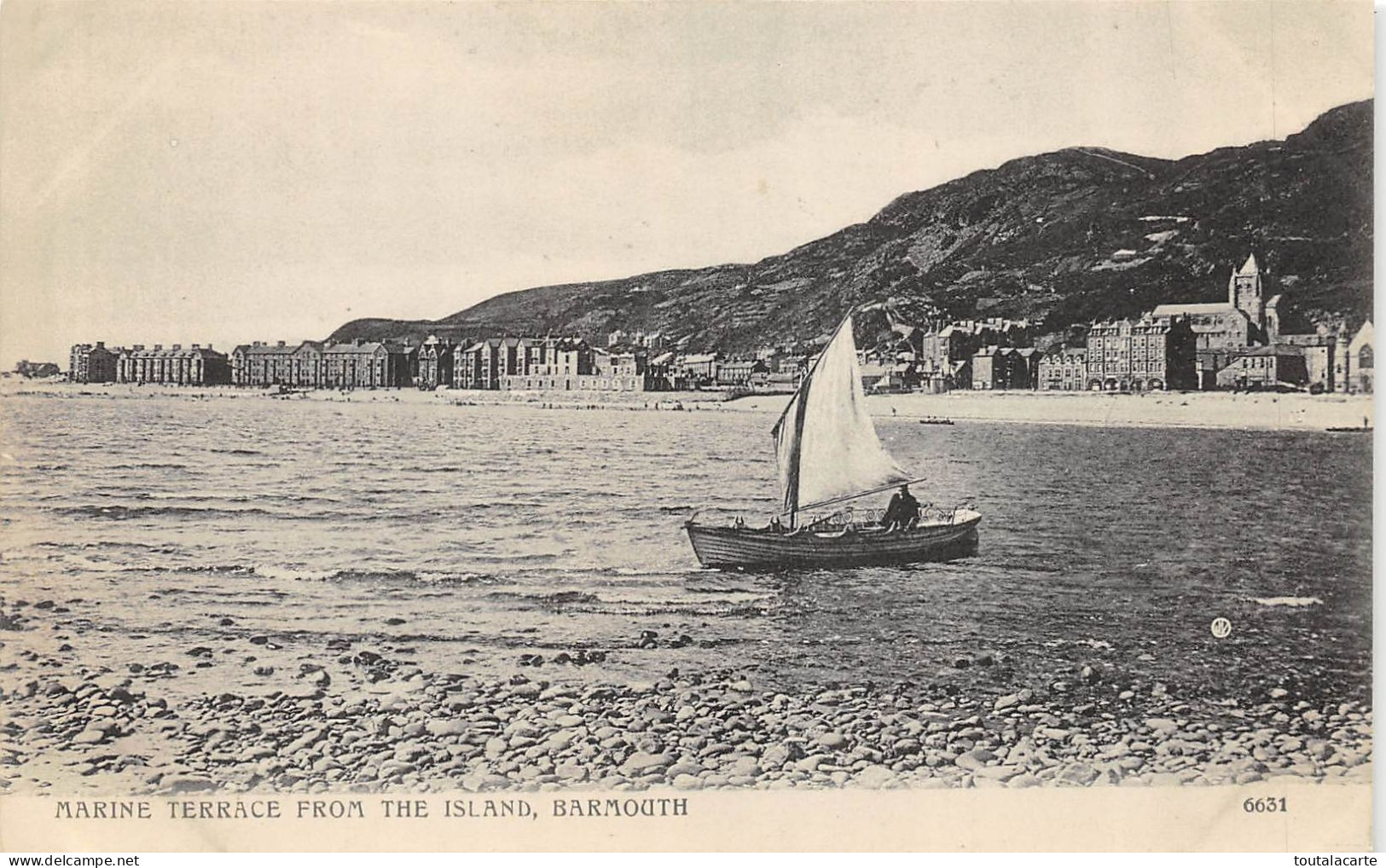 CPA  MARINE TERRACE FROM THE ISLAND BARMOUTH - Merionethshire