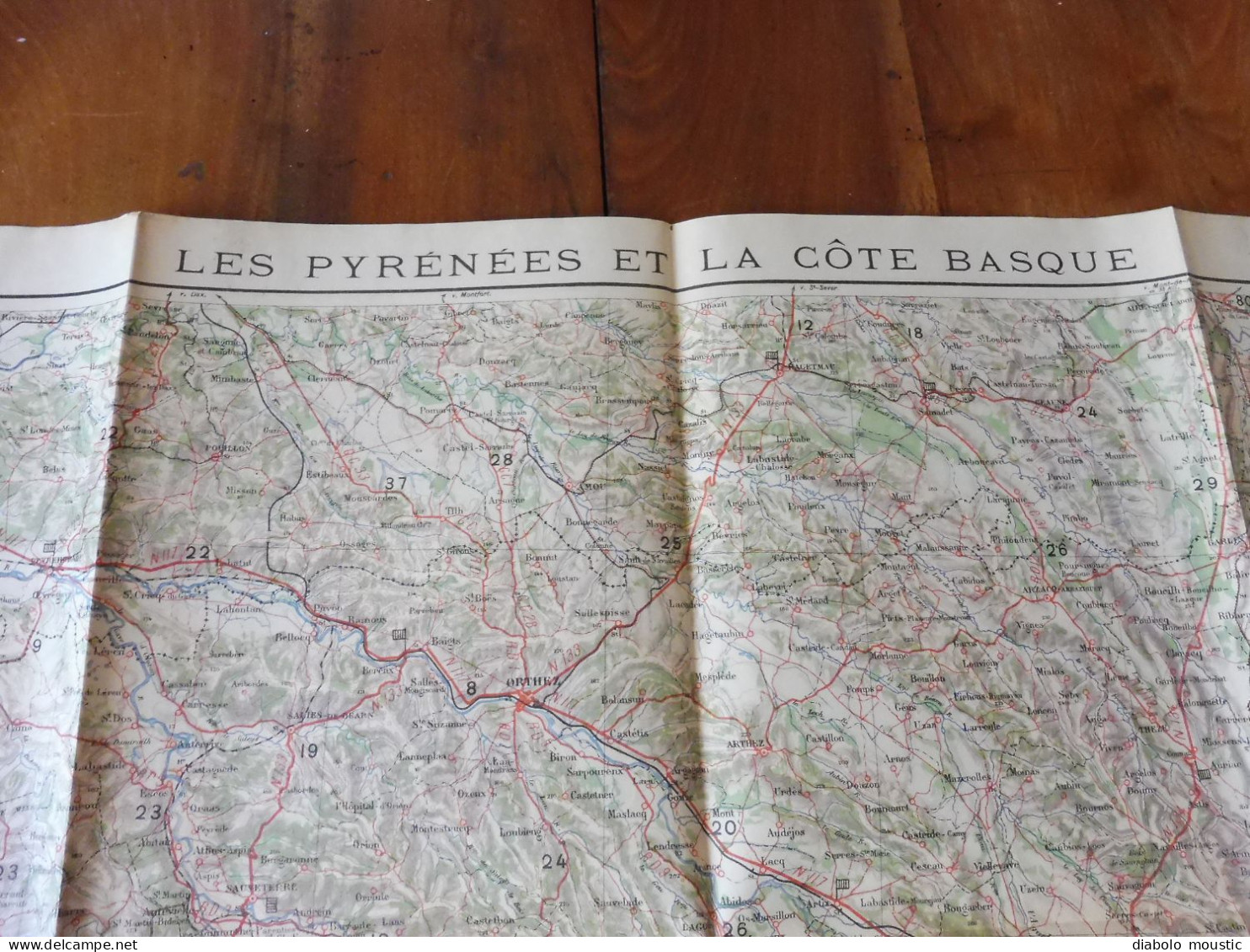 1928  Les Pyrénées et la Côte Basque : Carte officielle du service géographique de l'Armée par DUNLOP...Nombreuses pubs