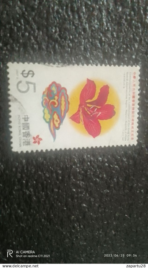 HONG KONG--1990-2000-        .5$              USED - Used Stamps