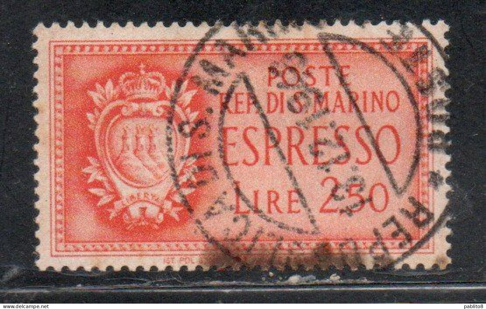 REPUBBLICA DI SAN MARINO 1943 ESPRESSI STEMMA SPECIAL DELIVERY COAT OF ARMS ESPRESSO LIRE 2,50  USATA USED OBLITERE' - Express Letter Stamps