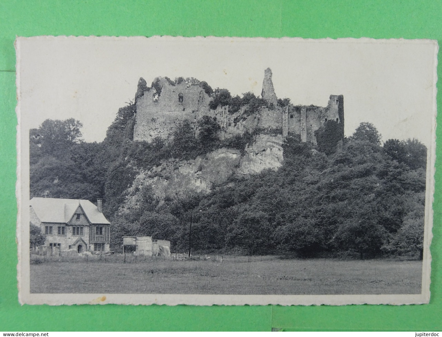 Ruines De Montaigle Hotel Cobut - Onhaye