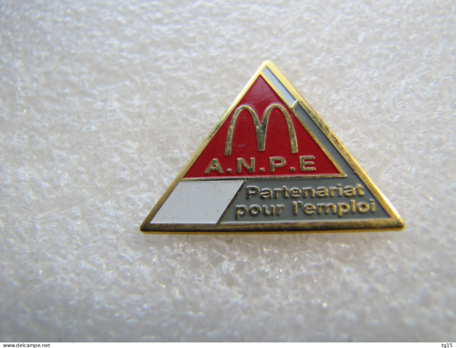 PIN'S    McDONALD'S      A.N.P.E. - McDonald's